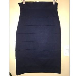 BB Dakota Nice Navy Blue Skirt (Size 8)